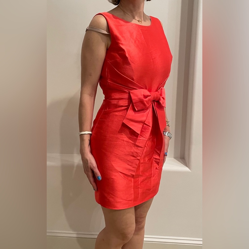Kate Spade dress , pink size 2. Runs a little small.